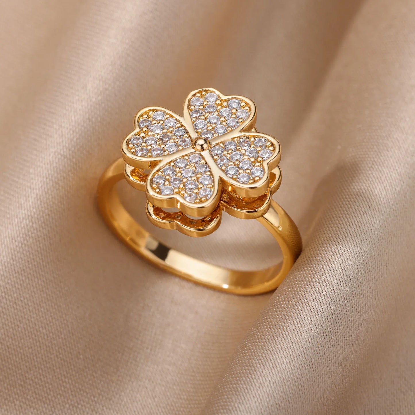 Four-Leaf Clover Spinner Ring