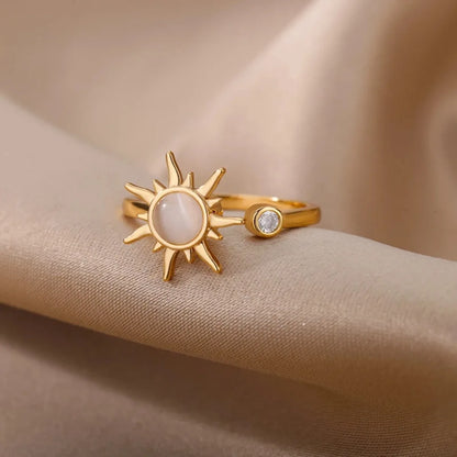 Women's Sun Pendant Spinner Ring