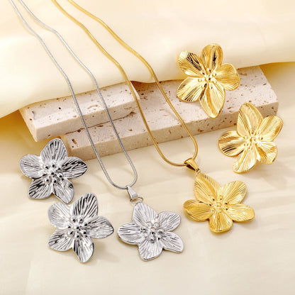 Women's Flower Earrings & Necklace Set