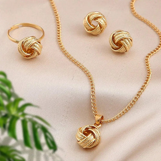 Three-dimensional Ring, Earring & Necklace Three Piece Set