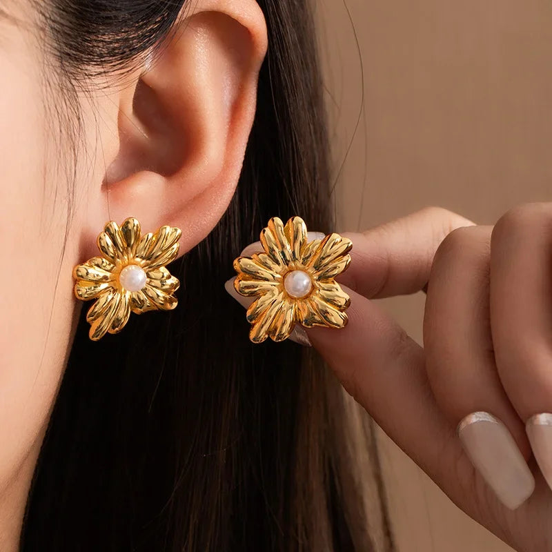 Women's Flower Earrings & Necklace Set